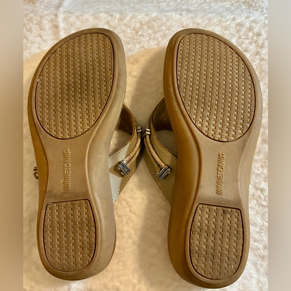 Minnetonka Silverthorne Braided Thong Sandals Flip Flops Southwestern EUC 6 - Picture 8 of 8